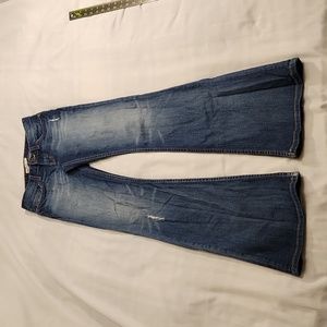 BKE jeans Low Rise Flare Women's 25x33 1/2 mild wash blue BB103